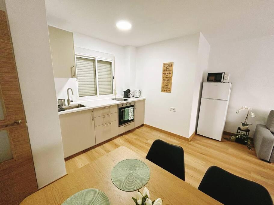 Apartment In The Heart Of มาลากา ภายนอก รูปภาพ